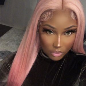 Meet your Posher, Janaie